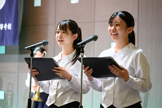 3．吹奏楽部　演奏